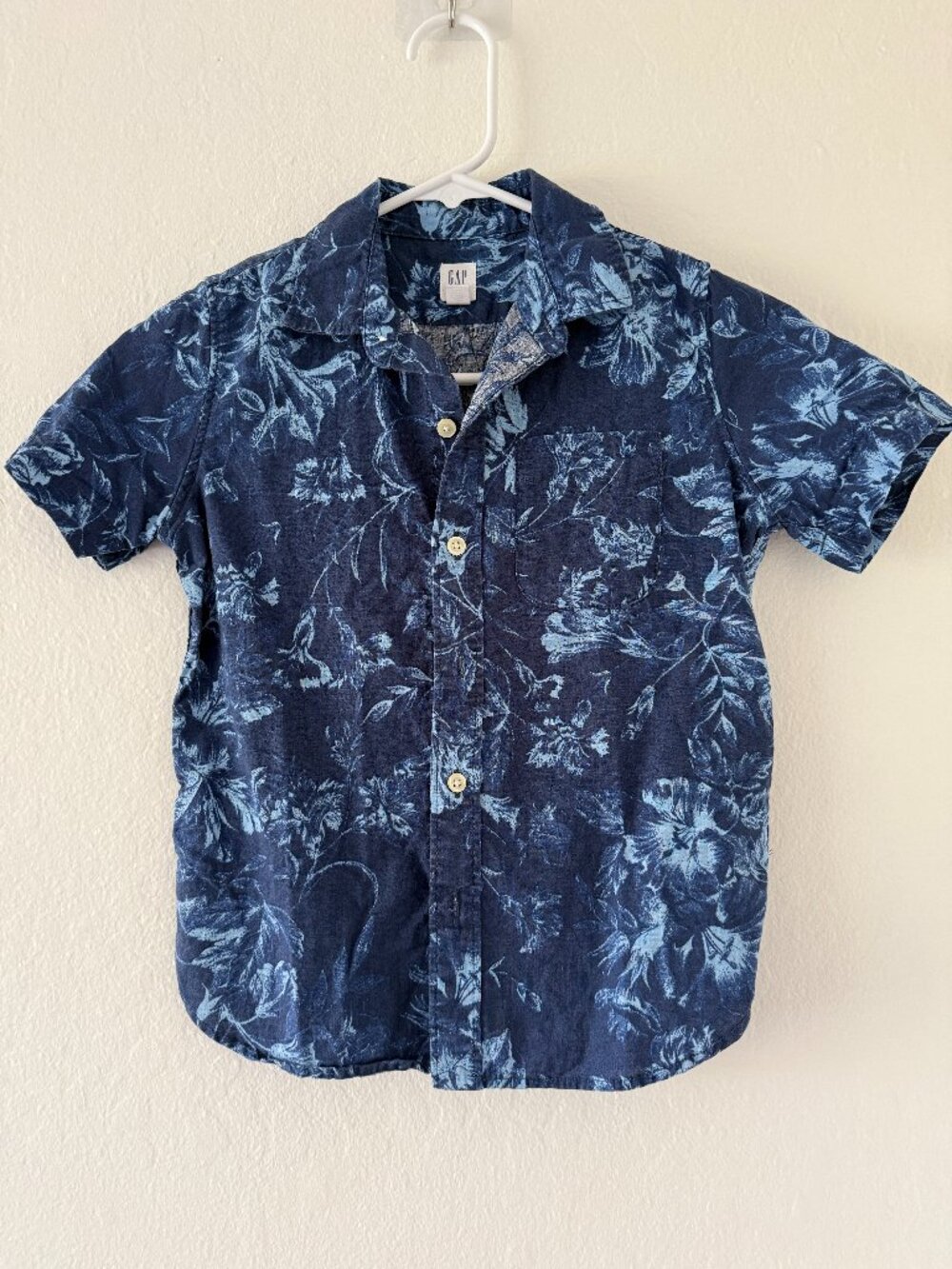 GAP Boys Button Down Blue Shirt S/S
